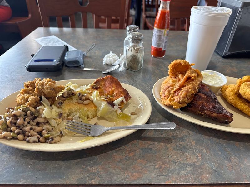 Old Tyme Grill & Buffet — Savannah