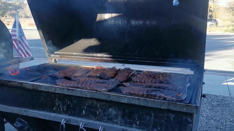 This No-Frills California Restaurant Has BBQ Ribs People Cross The State To Eat - Decor Hint High Demand Means Items Sell Out Quickly