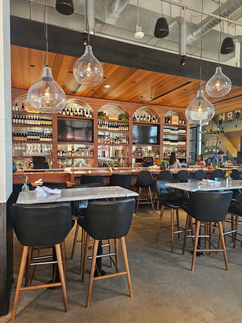 12 North Carolina Italian Spots That Don't Make Headlines, But Always Have A Crowd - Decor Hint North Italia, Charlotte