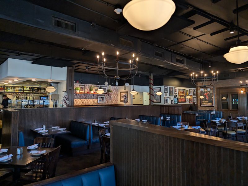 12 North Carolina Italian Spots That Don't Make Headlines, But Always Have A Crowd - Decor Hint Mama Ricotta’s, Charlotte