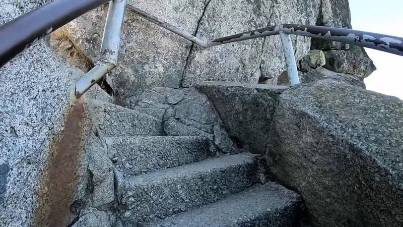 This Half-A-Mile California Hike Feels Almost Too Beautiful To Be Real - Decor Hint Historic Craftsmanship On Display