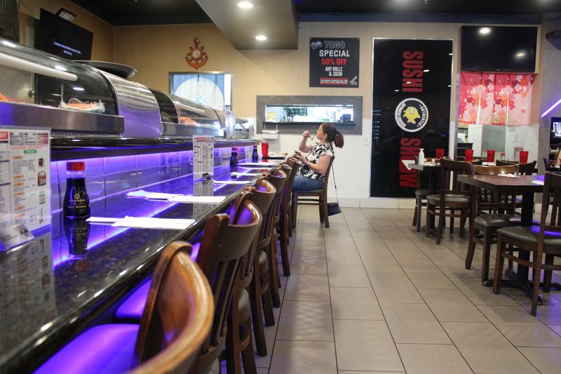 Show Sushi, San Dimas