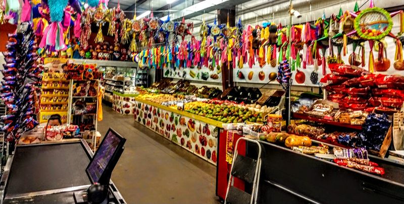 This North Carolina Flea Market Has Deals So Good, You'll Need A Bigger Trunk - Decor Hint Cultural Atmosphere Creates Unique Experience