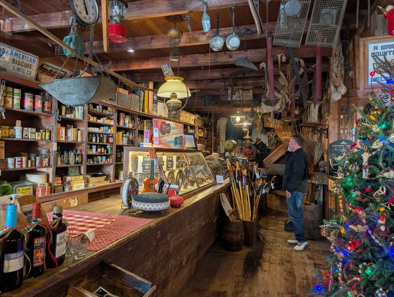 Live Music and Community Events Throughout the Year