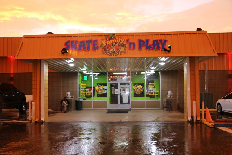 These Classic Games Make Skate And Play Family Fun Center Georgia A Must-Visit In 2026 - Decor Hint Racing Simulators Put You Behind The Wheel