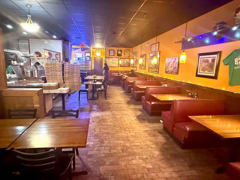 828 Family Pizzeria, Asheville