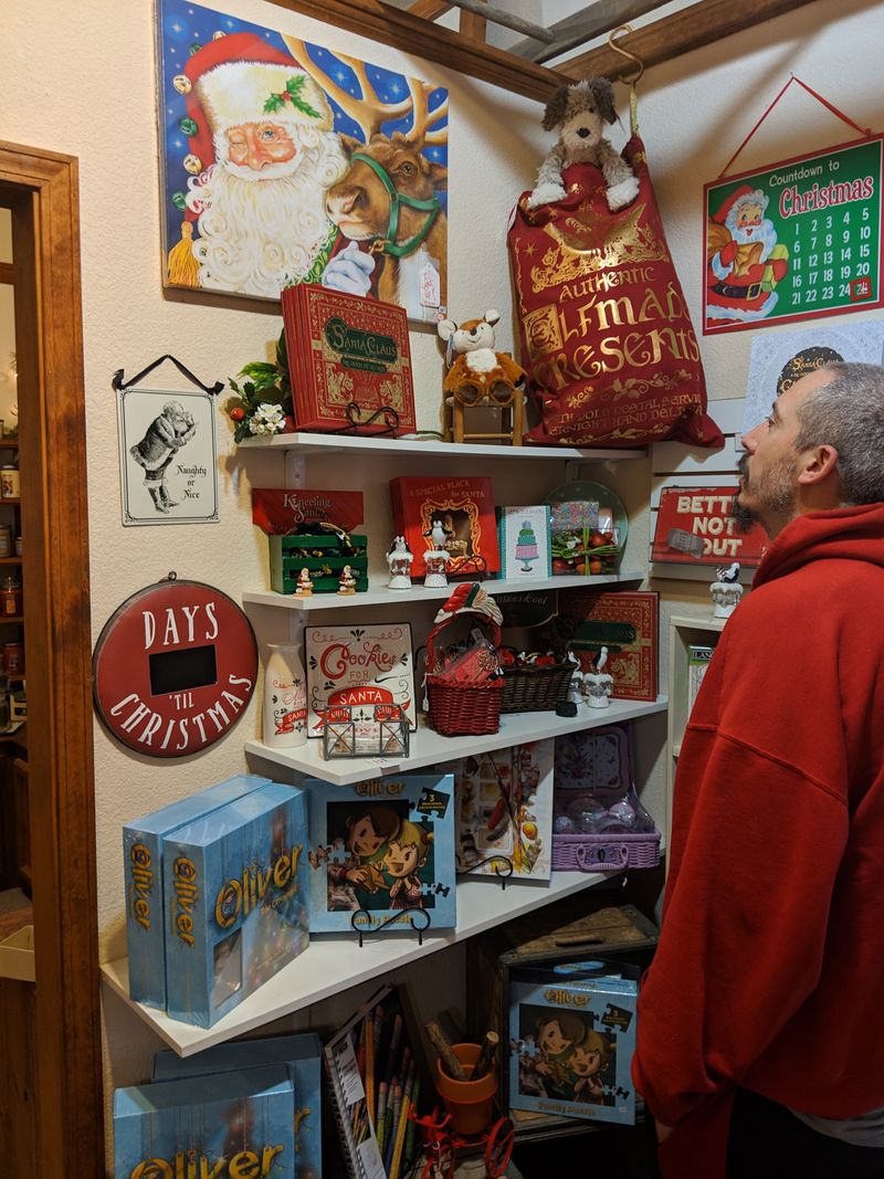 The Enduring Appeal Of Physical Antique Shopping