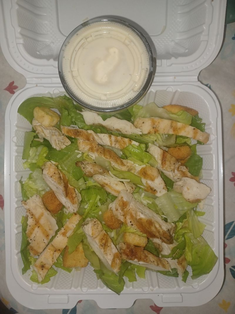 Casual Atmosphere Reduces Pressure While Maintaining Romance