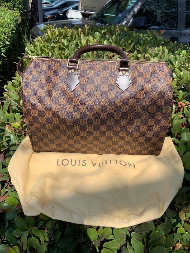 This Torrance, California Thrift Store Is Proof The Best Designer Finds Aren’t In Malls - Decor Hint Popular Brands That Define Contemporary Fashion