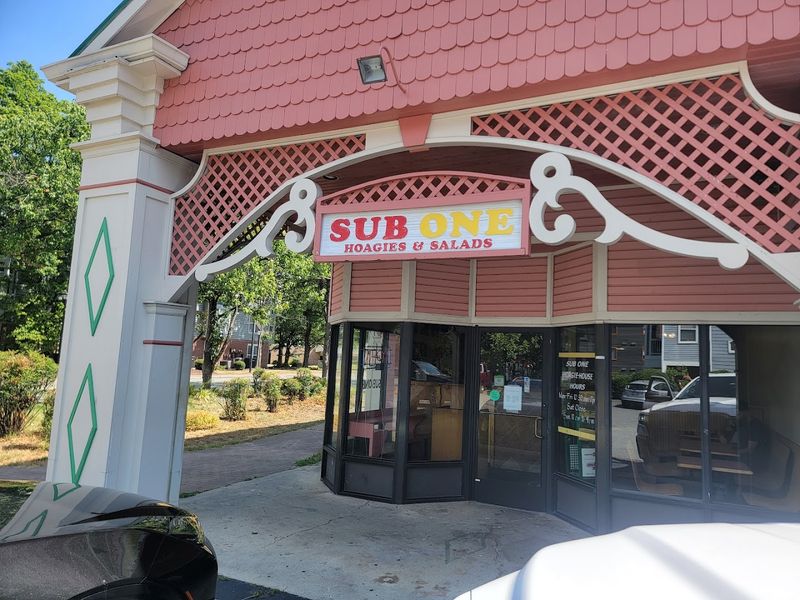 This North Carolina Eatery Serves Unbeatable Cheesesteaks You Need to Try This Weekend - Decor Hint A Local Favorite In The Heart Of Charlotte