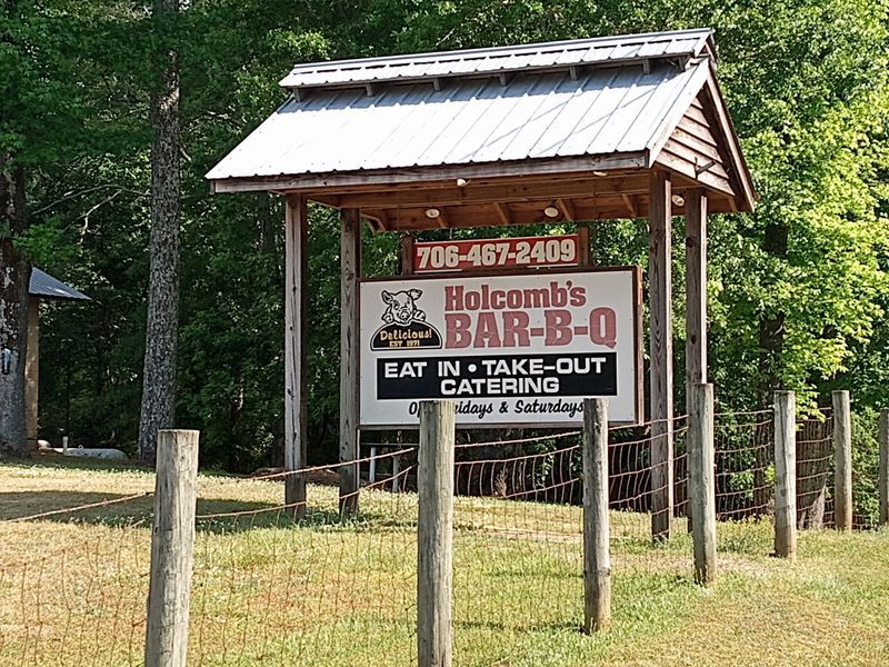 Holcombs BBQ