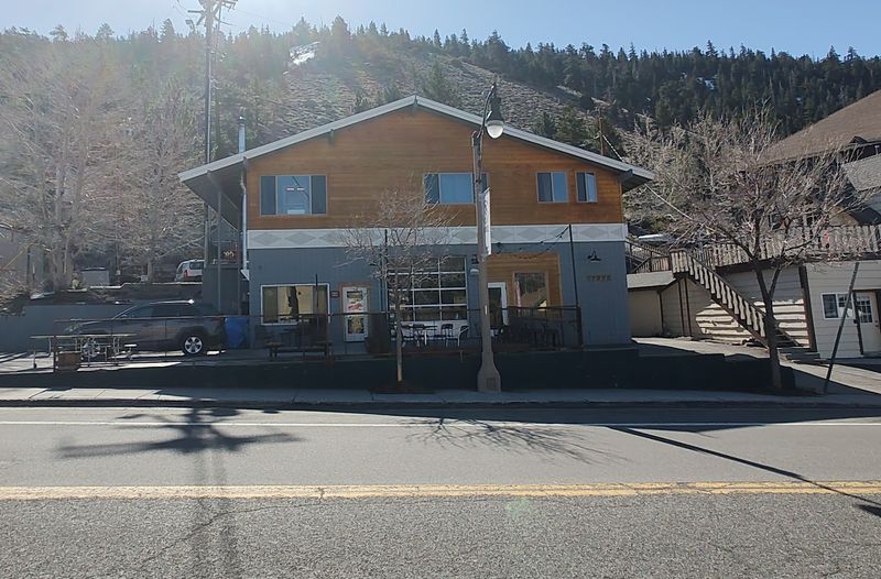 Pino Pies, June Lake