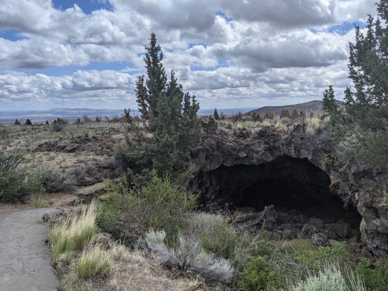 The Trail Network Connects Multiple Caves
