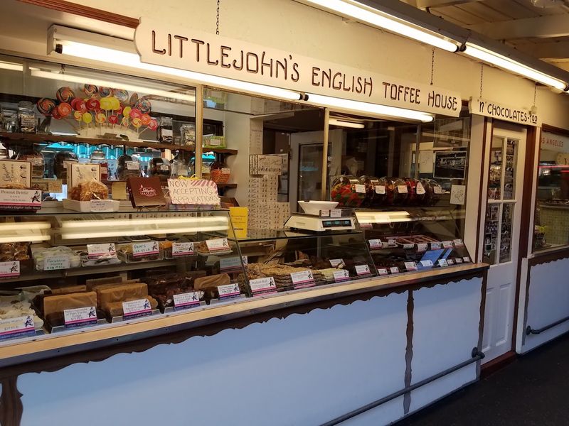 13 Whimsical Candy Shops In California That Feel Like Willy Wonka's Factory - Decor Hint Littlejohn's Candies