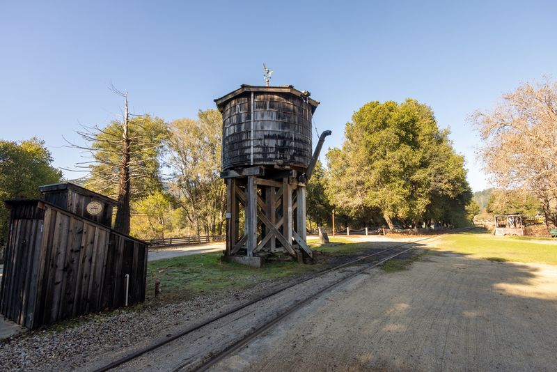 This Vintage Train Ride Through California Feels Like Traveling Back In Time - Decor Hint Authentic 1880s Logging Camp Recreation