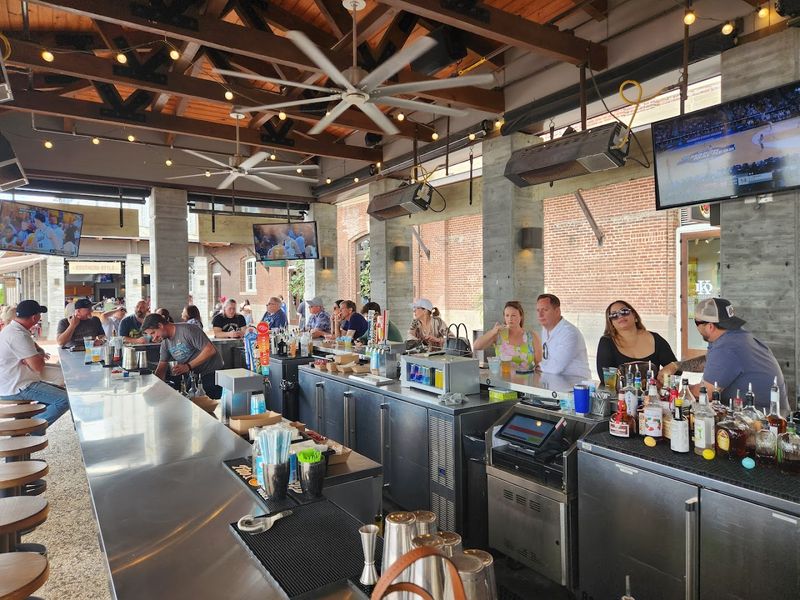 District Seafood (Plant Riverside) — Savannah