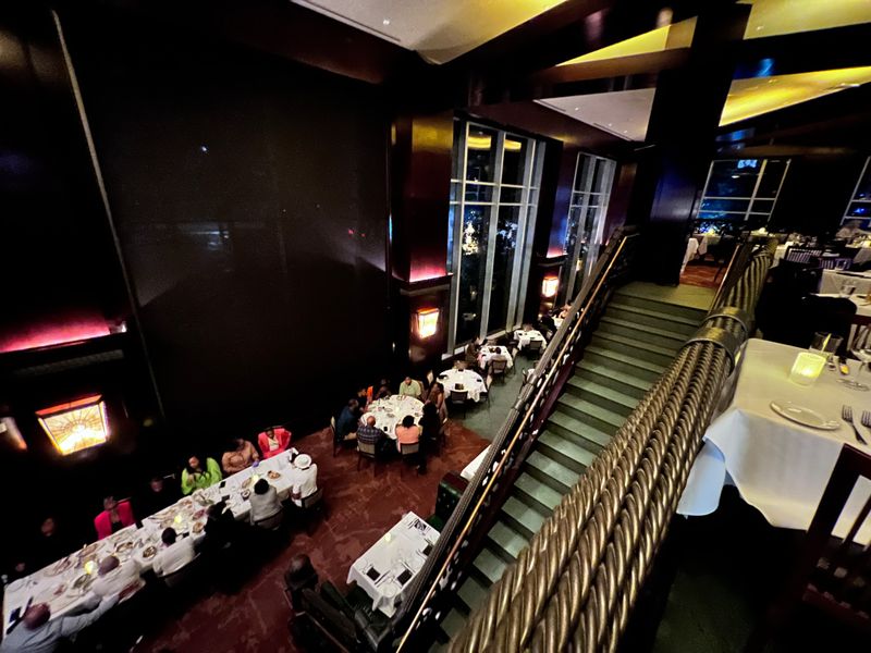 This North Carolina Spot Is Where Expensive Meets Exceptional - Decor Hint The Ambiance That Balances Energy And Elegance