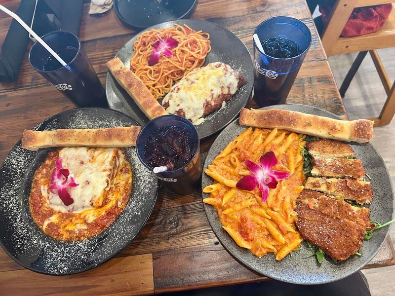 This North Carolina Italian Restaurant's Pasta Is Seriously Next Level - Decor Hint Portions Generous Enough To Share