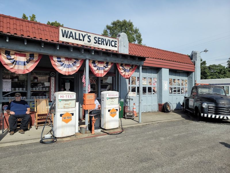 Wally's Service Station Gift Shop