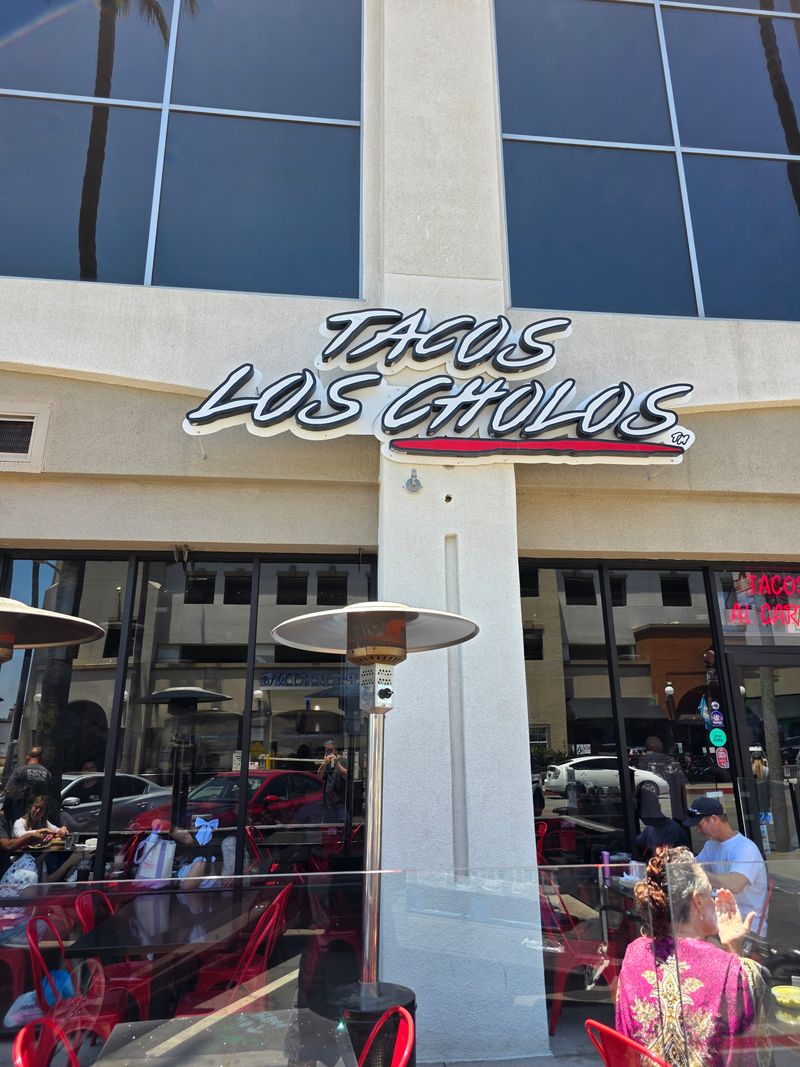 Tacos Los Cholos