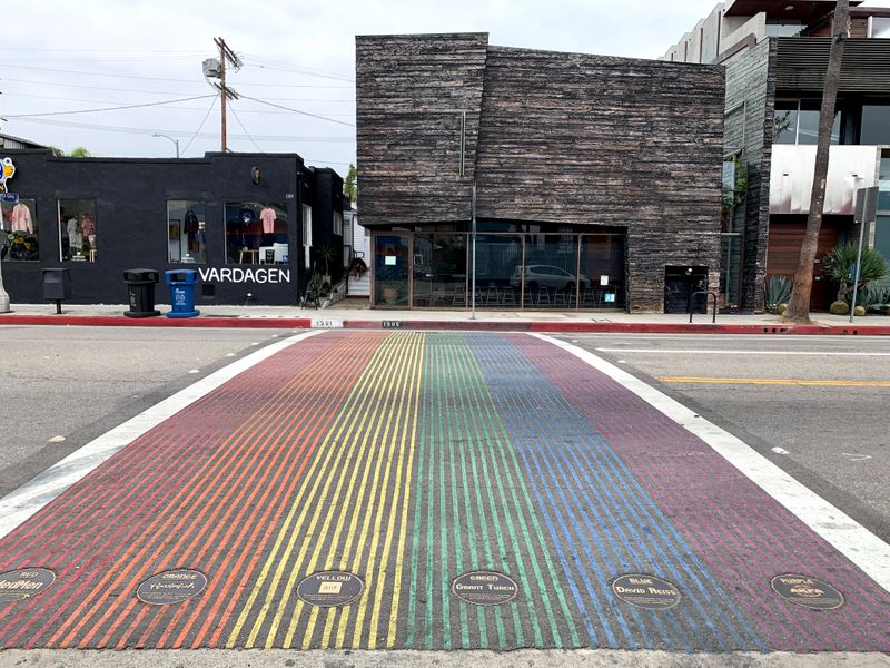 Abbot Kinney Boulevard Blends Bohemia With Boutiques