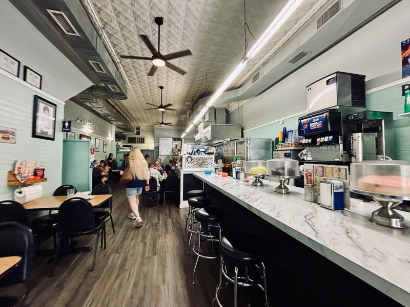 Barney's Cafe, Mount Airy