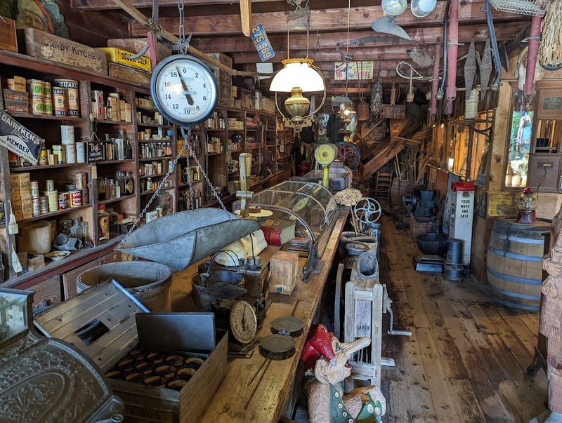 These Sweet Southern Classics Make Old Sautee Store Georgia A 2026 Travel Highlight - Decor Hint Old-Fashioned Sorghum Syrup You Cannot Find Everywhere