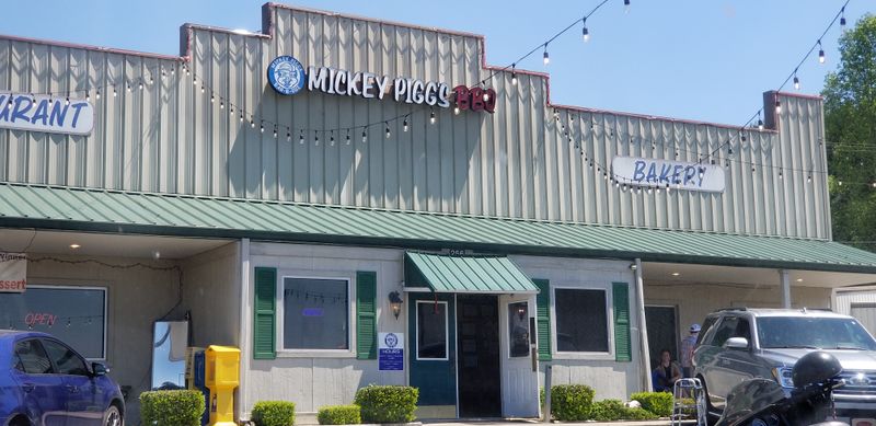 Mickey Piggs Bar-B-Que