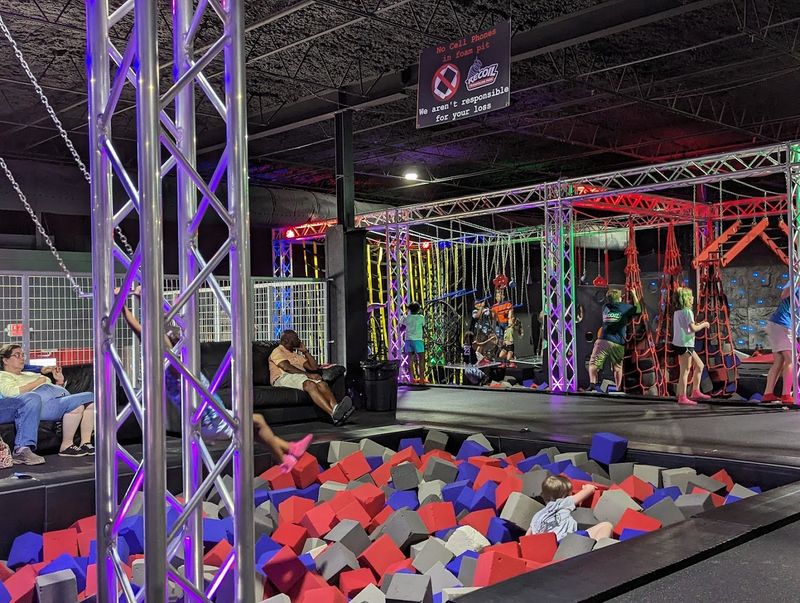 Café Areas Let You Refuel Between Jump Sessions