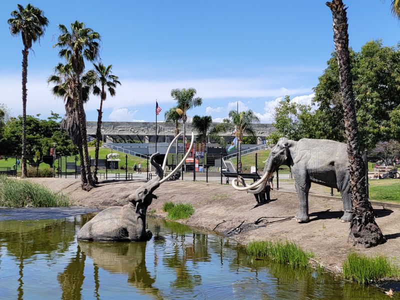 40 Incredible Things To Do In Los Angeles, California This February - Decor Hint Visit La Brea Tar Pits