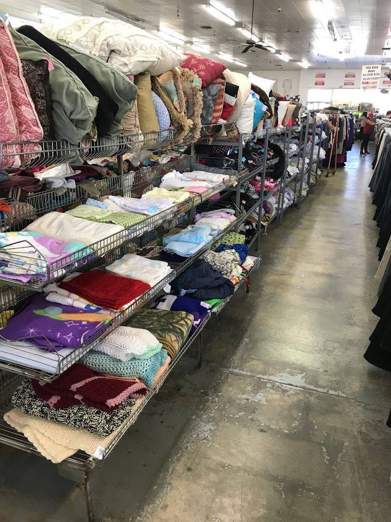 This California Thrift Store Has Weekly Sales And Half Price Days That Keep Shoppers Coming Back - Decor Hint Quality Control Maintains Merchandise Standards