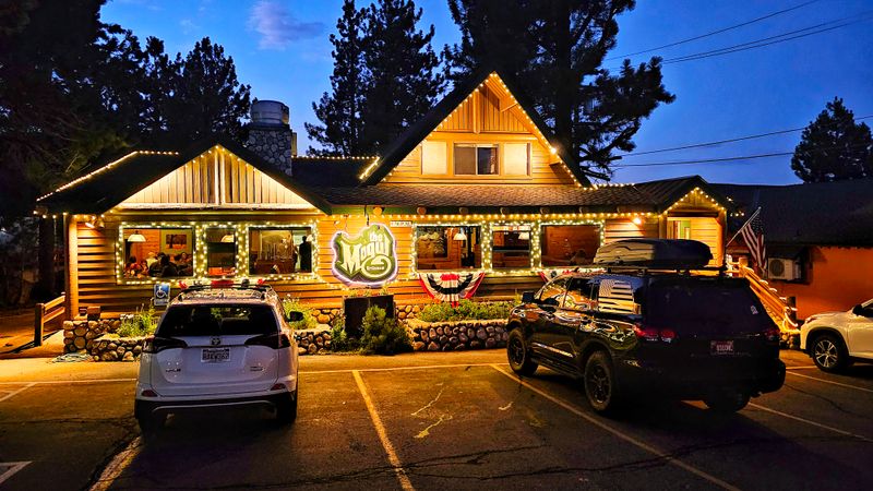 This Mountain Town In California Quietly Built One Of The Best Food Scenes Around - Decor Hint Contemporary Dining Spaces Blend Design And Innovation