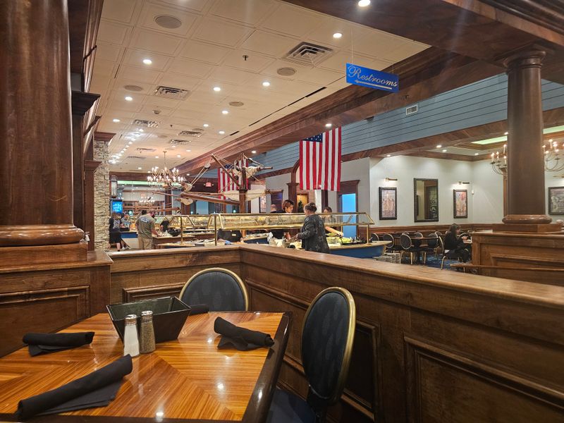 Service That Keeps Your Table Clear