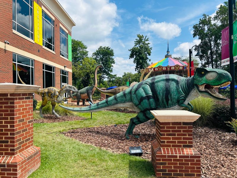 Phillips Collection Dinosaur Exhibit Brings Prehistoric Wonder