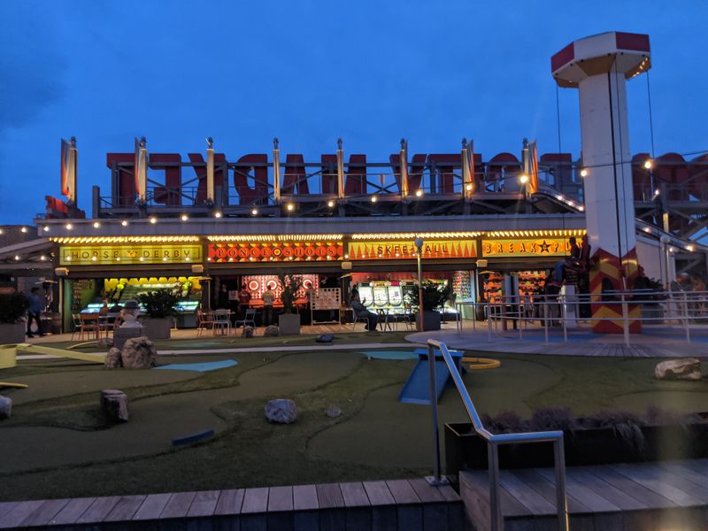 Ride A Three-Story Slide Above Atlanta Georgia At This Rooftop Carnival Attraction - Decor Hint Unique Atlanta Bragging Rights