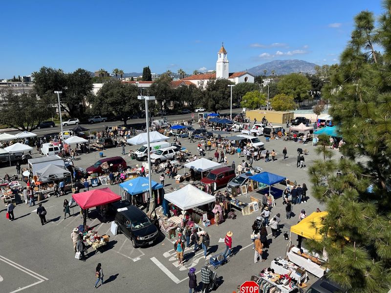 Over 400 Vendors Every Month