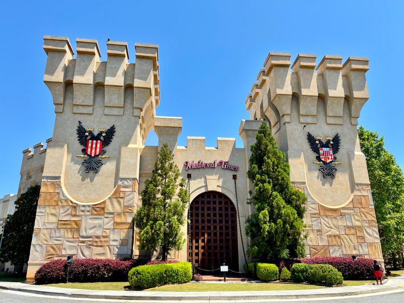 These Legendary Arena Battles Make Medieval Times Georgia A 2026 Bucket-List Pick - Decor Hint Castle Architecture Creates Authentic Medieval Atmosphere