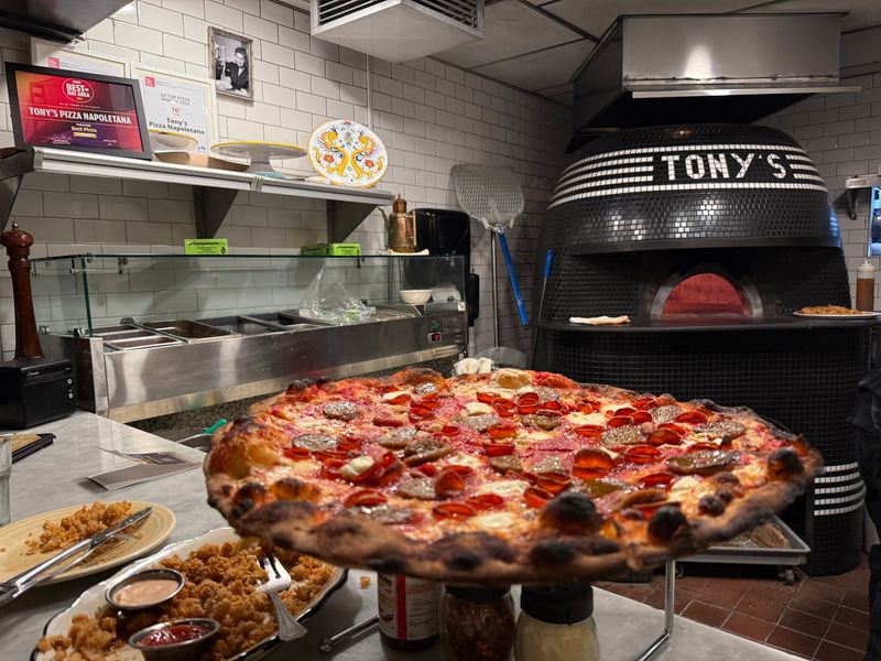 Tony's Pizza Napoletana