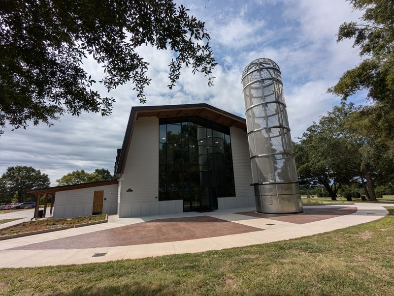 The Historic Barn's Second Life