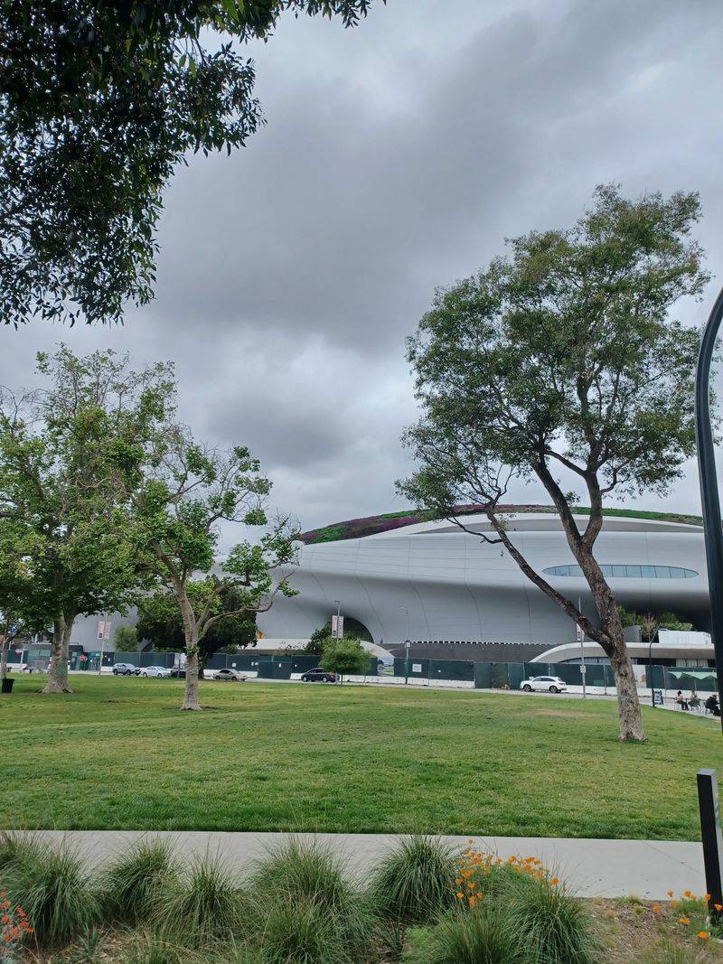 George Lucas' Spaceship Museum In Los Angeles, California Is Nearly Finished (Here's How To Get A Sneak Peek Before It Opens) - Decor Hint A Spaceship Lands In Southern California