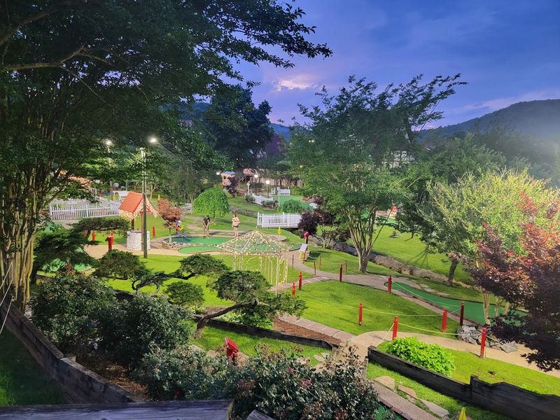 Helen Is Surrounded by Beautiful Blue Ridge Mountain Scenery