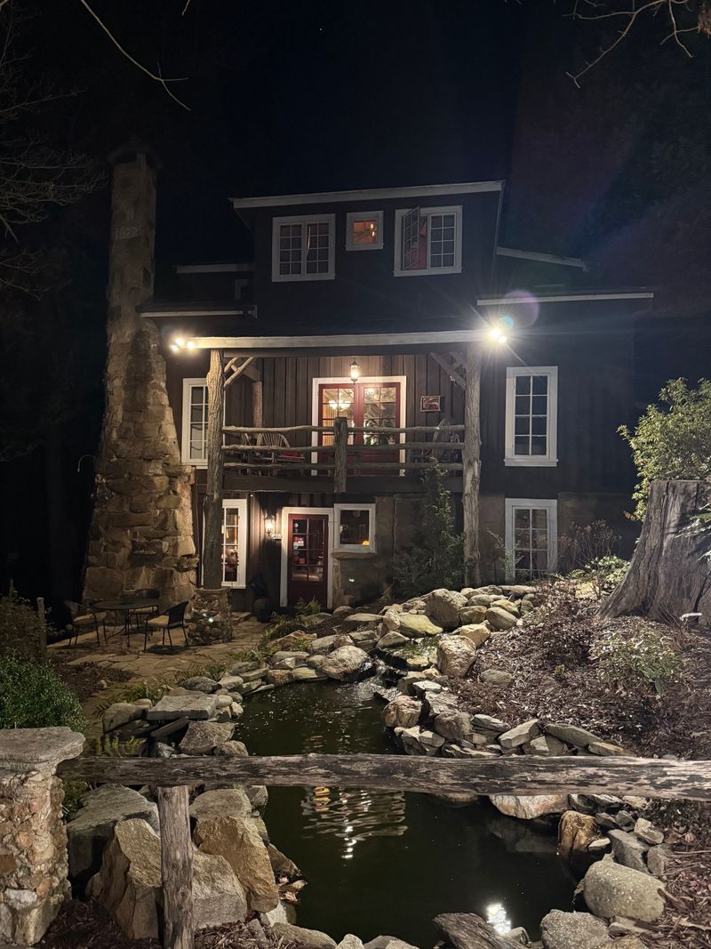 This Is Why Georgia’s Farm-To-Table Dining Scene Is Blowing Up In 2026 - Decor Hint Lake Rabun Hotel & Restaurant