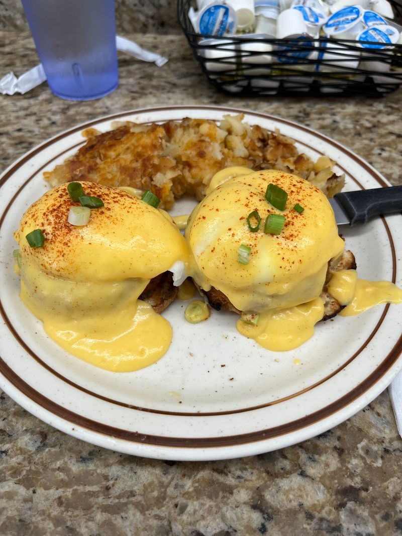 This North Carolina Tiny Restaurant Is A Must-Visit For Breakfast Omelets This Month - Decor Hint Eggs Benedict With Crab Cakes Elevates Brunch