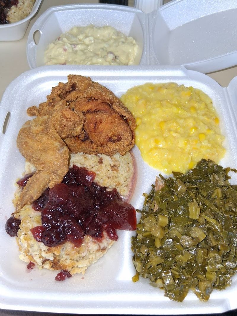 Fried Chicken That Keeps Folks Coming Back