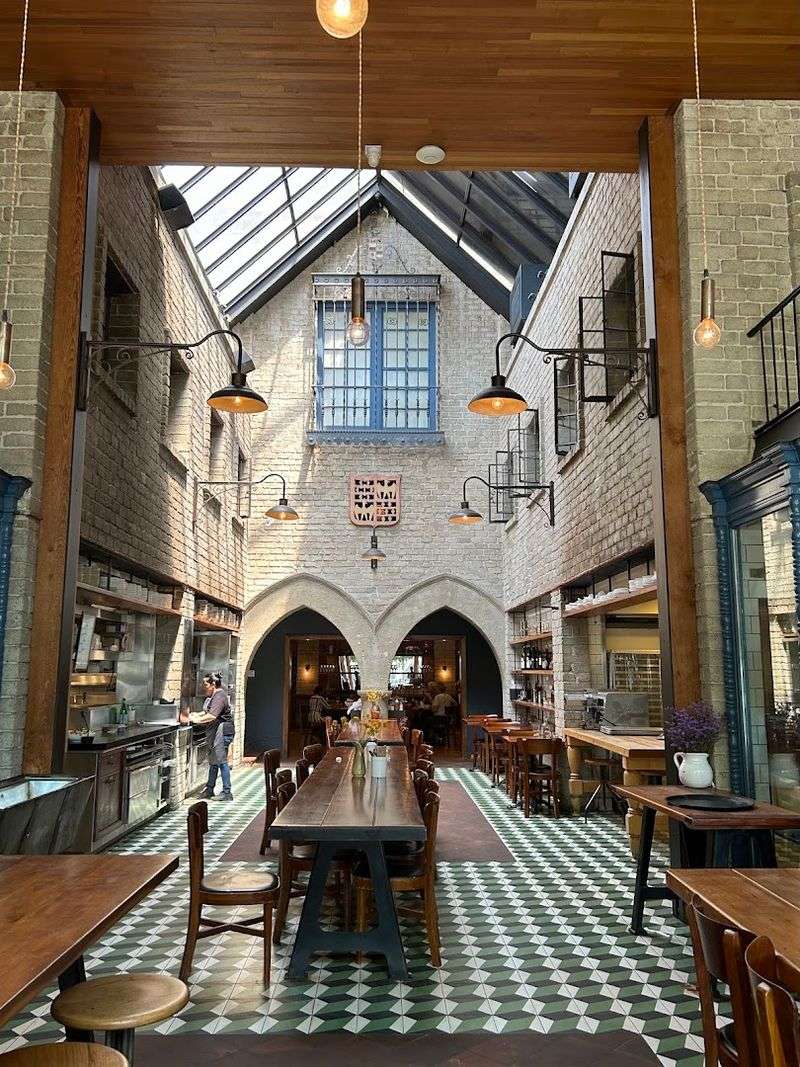 These 11 French Restaurants Showcase The Best Of French Dining In California - Decor Hint République, Los Angeles CA