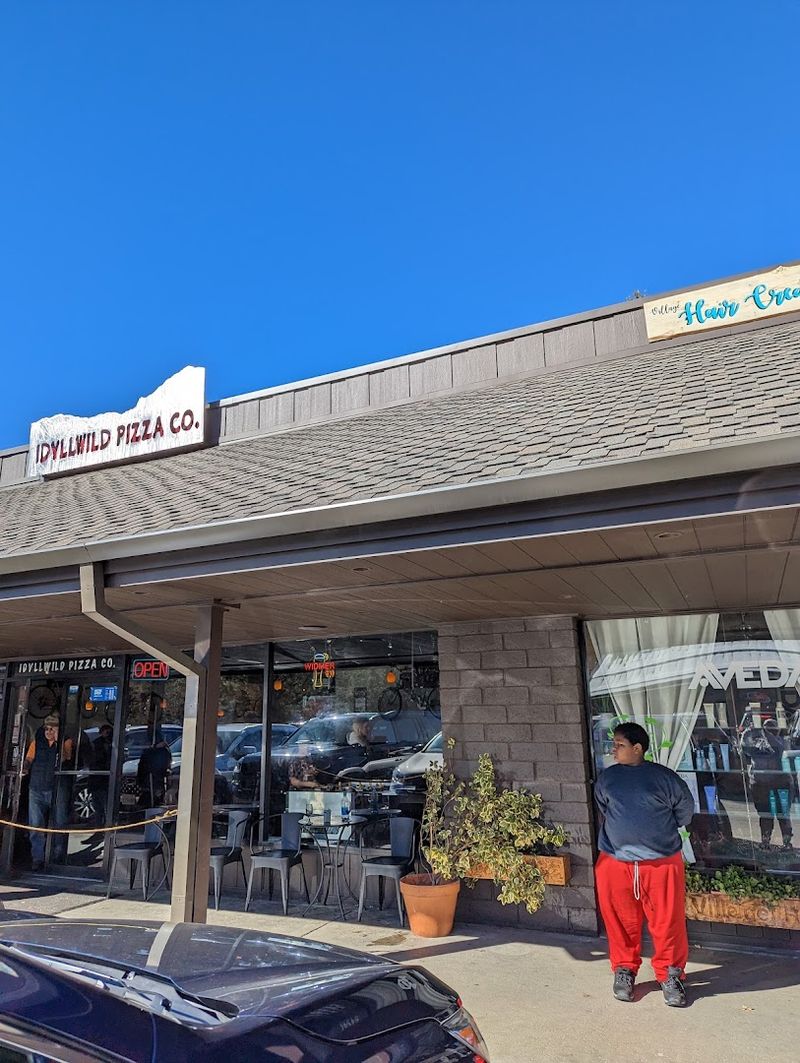 Idyllwild Pizza Company Satisfies Post-Hike Hunger