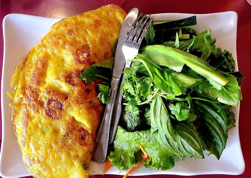 Clean, Comfortable Dining Environment