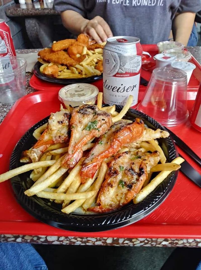 Fisherman's Outlet (Los Angeles)