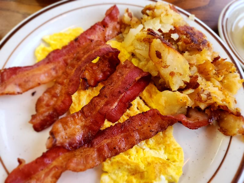 This North Carolina Tiny Restaurant Is A Must-Visit For Breakfast Omelets This Month - Decor Hint The Farmer's Omelet Packs Serious Protein