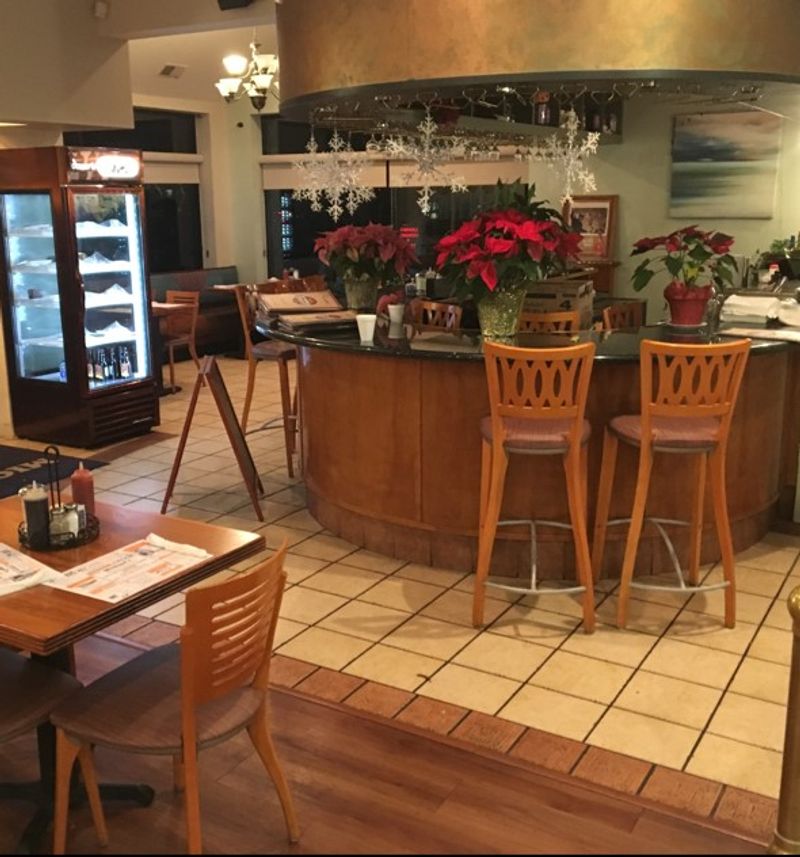 13 Virginia Chicken-Fried Steak Restaurants That Taste Like Sunday Dinner Memories - Decor Hint Tony’s Diner